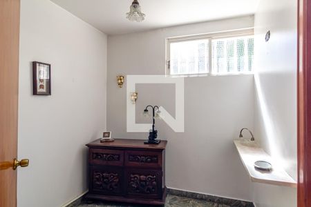 Casa à venda com 505m², 4 quartos e 5 vagasLavabo