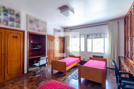 Casa à venda com 505m², 4 quartos e 5 vagasQuarto 2