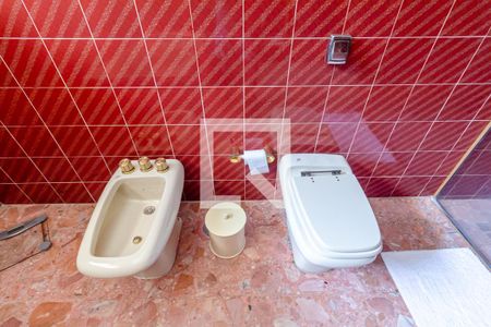 Casa à venda com 505m², 4 quartos e 5 vagasBanheiro 1 - Suíte