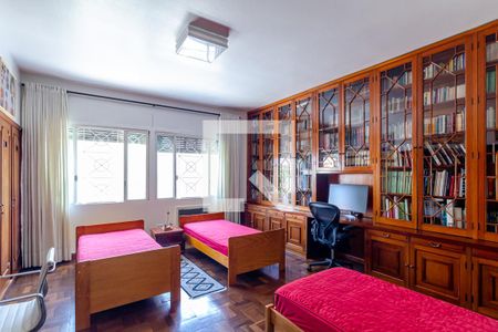 Casa à venda com 505m², 4 quartos e 5 vagasQuarto 2