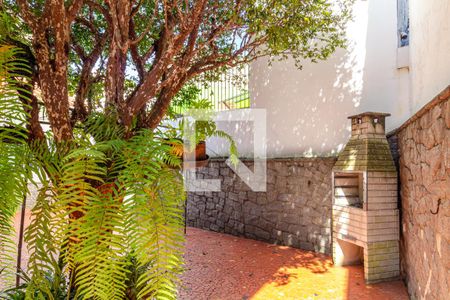 Casa à venda com 505m², 4 quartos e 5 vagasQuintal