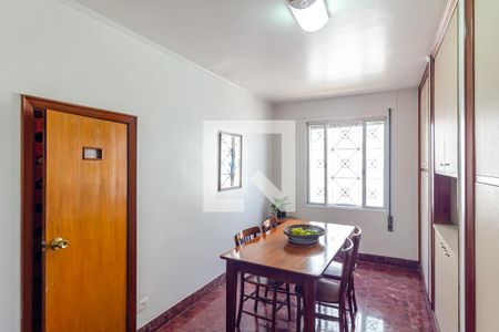 Casa à venda com 505m², 4 quartos e 5 vagasCopa