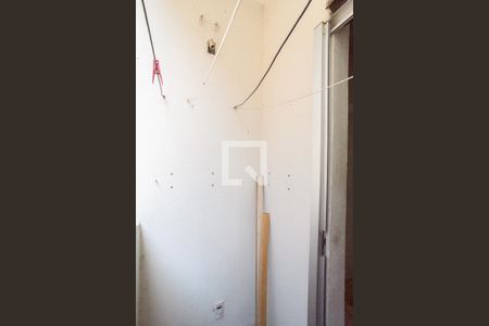 Apartamento à venda com 87m², 2 quartos e 1 vagaÁrea de Serviço