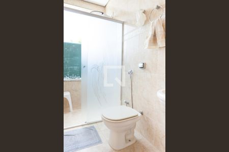 Banheiro Social de casa de condomínio à venda com 2 quartos, 274m² em Vereda das Gerais, Nova Lima