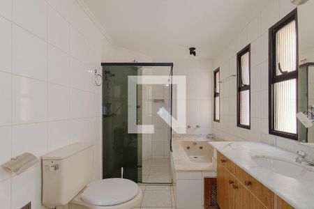 Apartamento para alugar com 280m², 4 quartos e 4 vagasBanheiro da suíte 1
