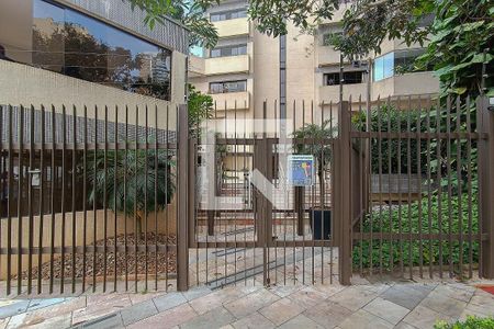 Apartamento para alugar com 280m², 4 quartos e 4 vagasFachada
