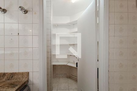 Apartamento para alugar com 280m², 4 quartos e 4 vagasDispensa