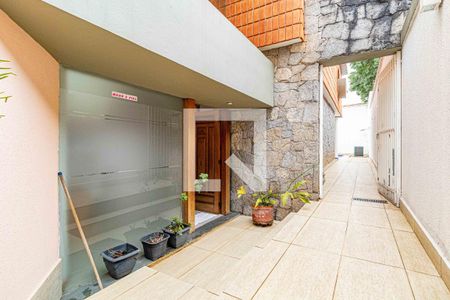 Casa à venda com 215m², 3 quartos e 5 vagas