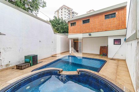Casa à venda com 215m², 3 quartos e 5 vagas