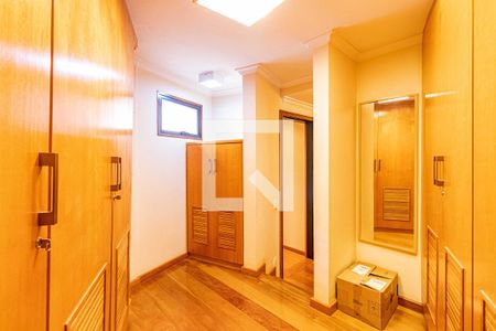 Casa à venda com 215m², 3 quartos e 5 vagas