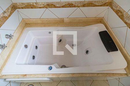 Casa à venda com 215m², 3 quartos e 5 vagas