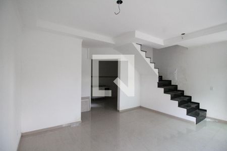 Sala   de casa de condomínio à venda com 2 quartos, 70m² em Jardim Belém, São Paulo