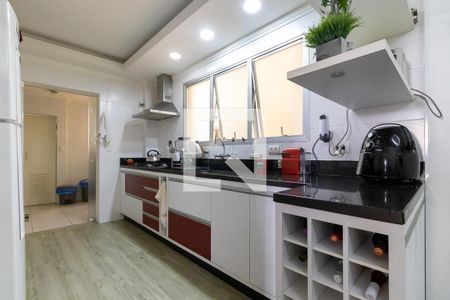 Apartamento à venda com 135m², 3 quartos e 2 vagas Apartamento à venda com 135m², 3 quartos e 2 vagasCozinha