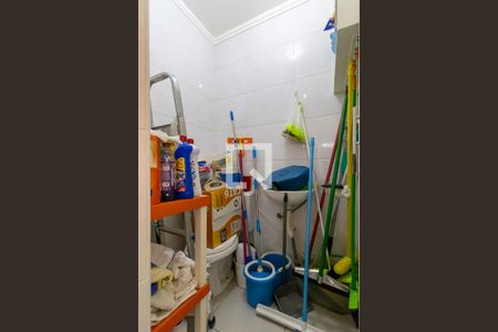 Apartamento à venda com 135m², 3 quartos e 2 vagas Apartamento à venda com 135m², 3 quartos e 2 vagasBanheiro de serviço