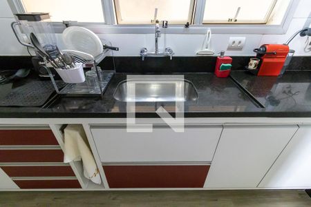 Apartamento à venda com 135m², 3 quartos e 2 vagas Apartamento à venda com 135m², 3 quartos e 2 vagasCozinha