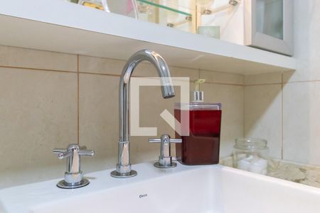 Apartamento à venda com 135m², 3 quartos e 2 vagas Apartamento à venda com 135m², 3 quartos e 2 vagasBanheiro da suíte