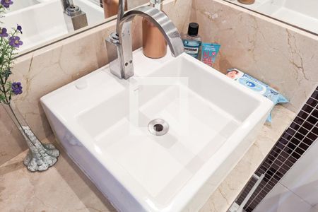 Banheiro de apartamento para alugar com 2 quartos, 80m² em Baeta Neves, São Bernardo do Campo