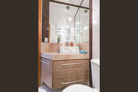 Banheiro de apartamento para alugar com 2 quartos, 80m² em Baeta Neves, São Bernardo do Campo