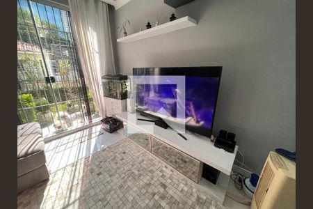 Apartamento à venda com 90m², 3 quartos e sem vagaSala