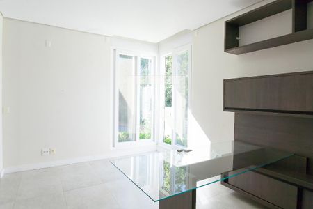 home office de casa de condomínio à venda com 4 quartos, 440m² em Chácara Silveira Ramos, Nova Lima