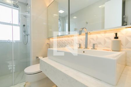 Apartamento à venda com 68m², 2 quartos e 2 vagasBanheiro da Suíte