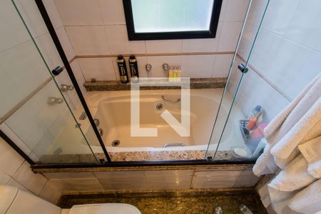 Apartamento à venda com 141m², 3 quartos e 3 vagasBanheiro da Suíte