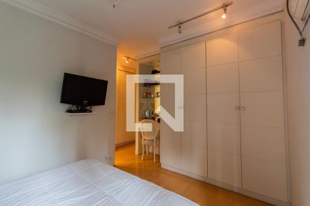 Apartamento à venda com 141m², 3 quartos e 3 vagasQuarto 3 - Suíte