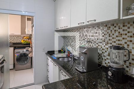 Apartamento à venda com 73m², 3 quartos e 2 vagas Apartamento à venda com 73m², 3 quartos e 2 vagasCozinha