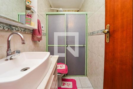 Banheiro de apartamento à venda com 2 quartos, 49m² em Rubem Berta, Porto Alegre