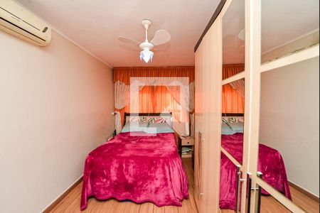 Quarto 1 de apartamento à venda com 2 quartos, 49m² em Rubem Berta, Porto Alegre