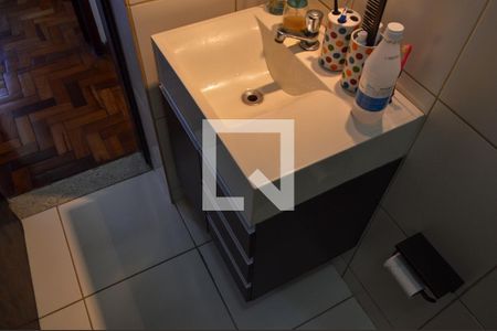 Banheiro  de apartamento à venda com 2 quartos, 52m² em Taquara, Rio de Janeiro