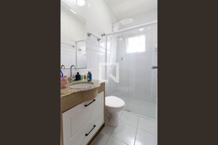 Casa de condomínio à venda com 160m², 3 quartos e 3 vagasBanheiro