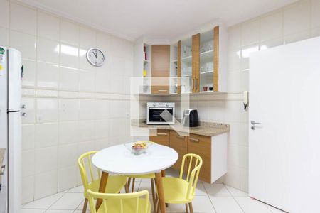 Casa de condomínio à venda com 160m², 3 quartos e 3 vagasCozinha