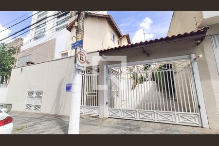 Casa de condomínio à venda com 160m², 3 quartos e 3 vagasFachada