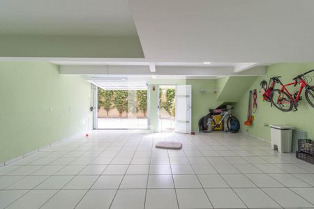 Casa de condomínio à venda com 160m², 3 quartos e 3 vagasGaragem