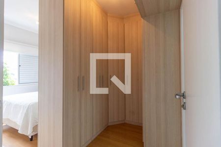 Casa de condomínio à venda com 160m², 3 quartos e 3 vagasSuíte