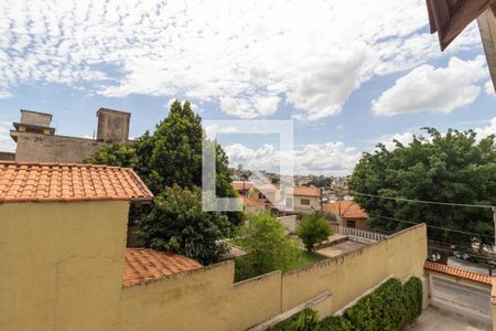 Casa de condomínio à venda com 160m², 3 quartos e 3 vagasVista Quarto 2