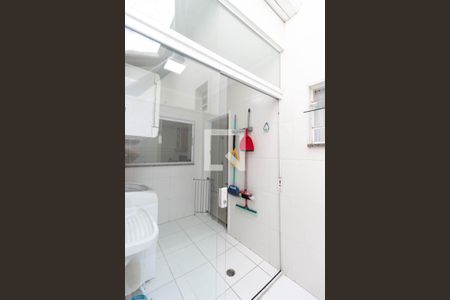 Casa de condomínio à venda com 160m², 3 quartos e 3 vagasÁrea de serviço