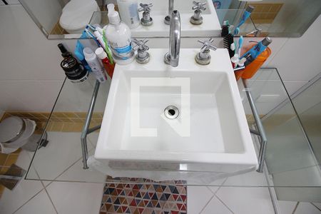 Apartamento à venda com 240m², 4 quartos e 3 vagasBanheiro do Quarto 2 - Suíte