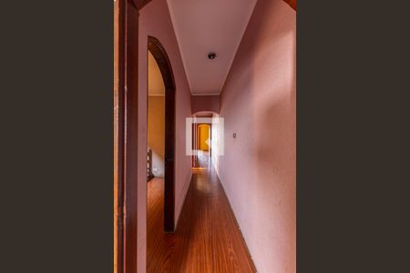 Corredor Dormitórios de casa à venda com 4 quartos, 209m² em Cidade São Jorge, Santo André