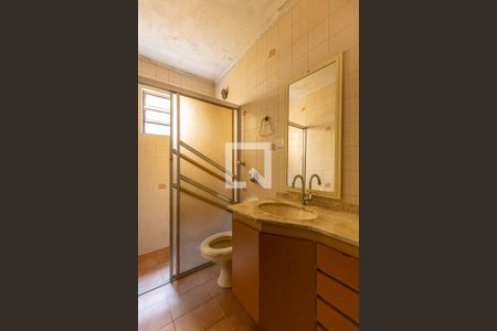 Casa à venda com 209m², 4 quartos e 2 vagasBanheiro 1