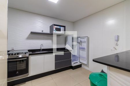 Apartamento para alugar com 47m², 2 quartos e 1 vaga Apartamento para alugar com 47m², 2 quartos e 1 vagaÁrea comum - Salão de festas