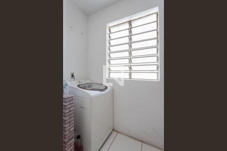 Apartamento à venda com 40m², 1 quarto e 1 vaga Apartamento à venda com 40m², 1 quarto e 1 vagaCozinha e Área de Serviço