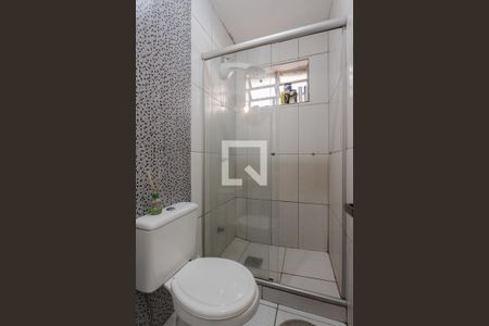 Banheiro de apartamento à venda com 1 quarto, 40m² em Protásio Alves, Porto Alegre
