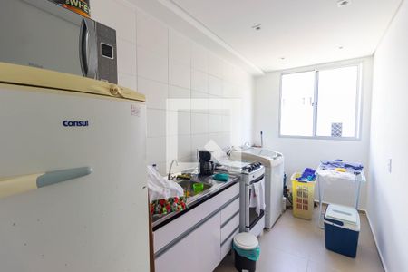 Apartamento para alugar com 44m², 2 quartos e 1 vaga Apartamento para alugar com 44m², 2 quartos e 1 vagaCozinha e Área de Serviço