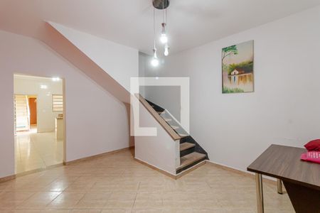 Sala de casa à venda com 4 quartos, 100m² em São João Clímaco, São Paulo