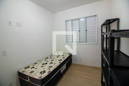 Quarto  de apartamento à venda com 2 quartos, 46m² em Jardim Henriqueta, Taboão da Serra