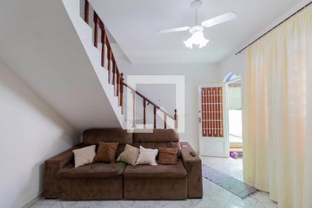 Casa à venda com 200m², 3 quartos e 4 vagasSala