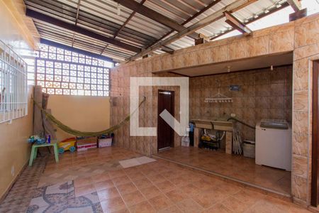 Casa à venda com 200m², 3 quartos e 4 vagasÁrea de Serviço