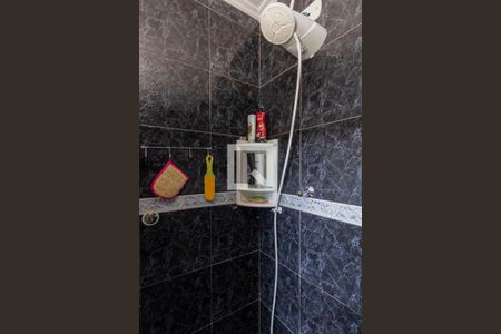 Casa à venda com 200m², 3 quartos e 4 vagasBanheiro Suíte 2